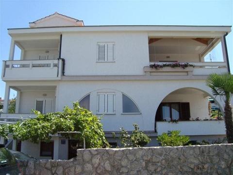 Apartments Biserka Punat Exterior photo