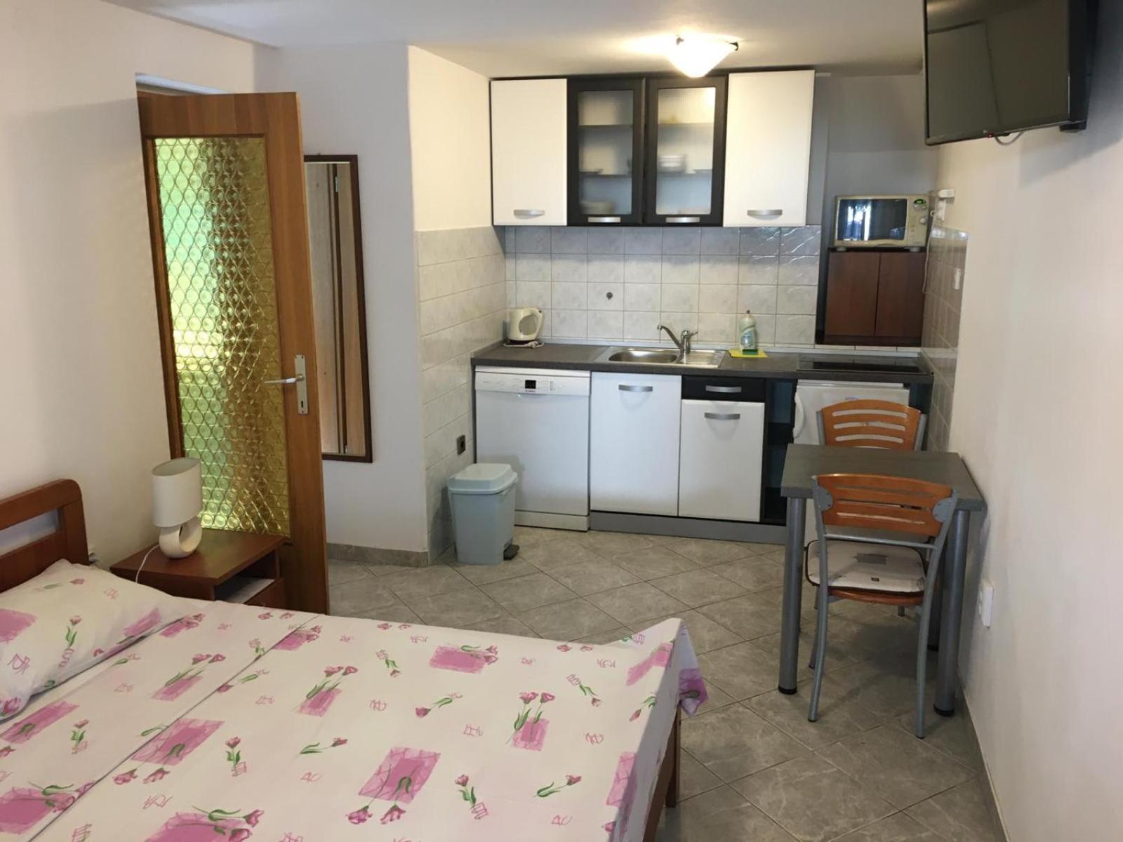 Apartments Biserka Punat Room photo